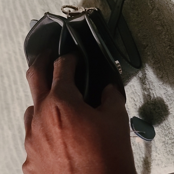 Crossbody - Picture 2 of 4